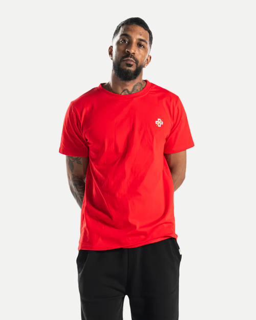 PSTVNRG T-Shirt in red, half body view