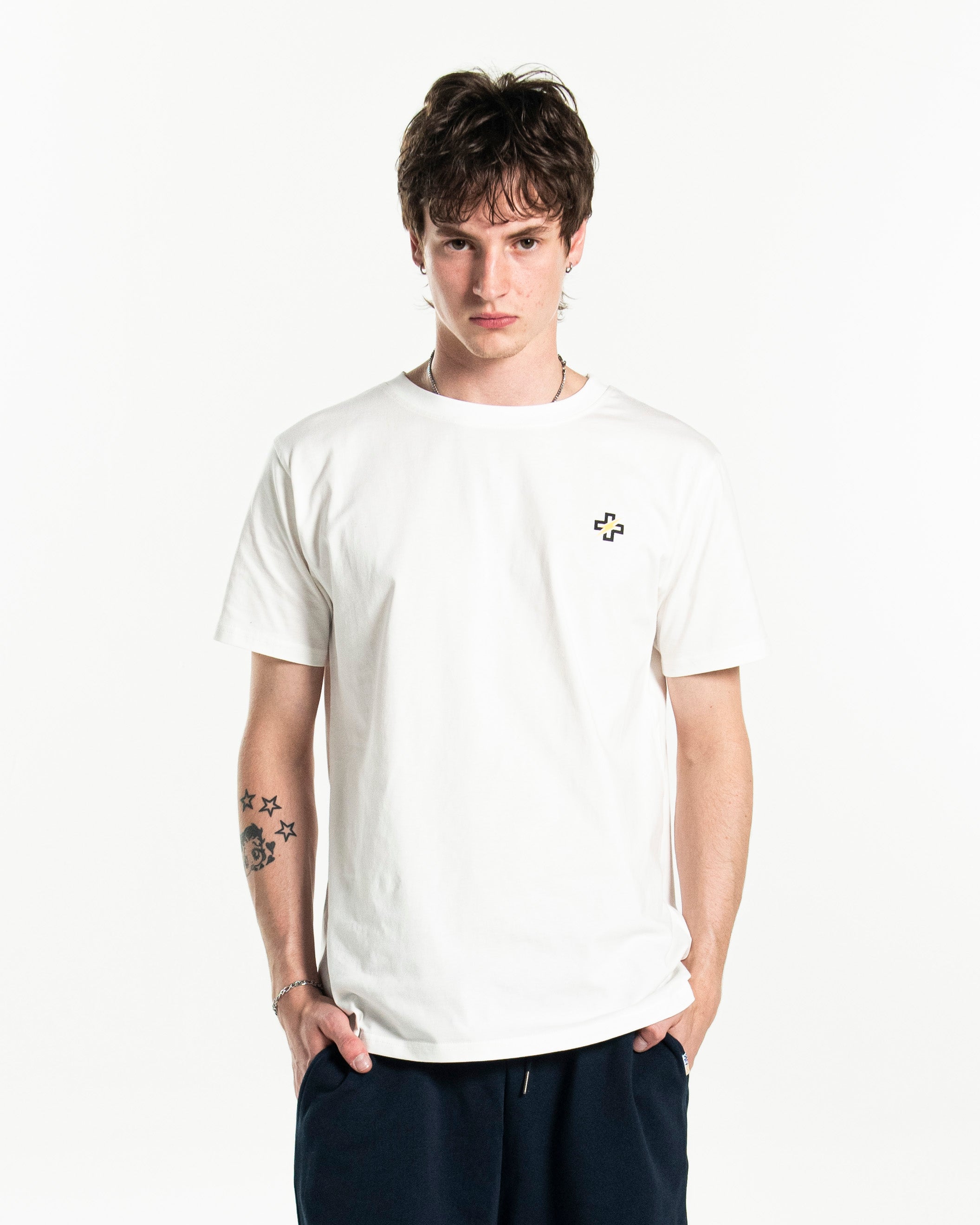 PSTVNRG T-Shirt in white, half body view